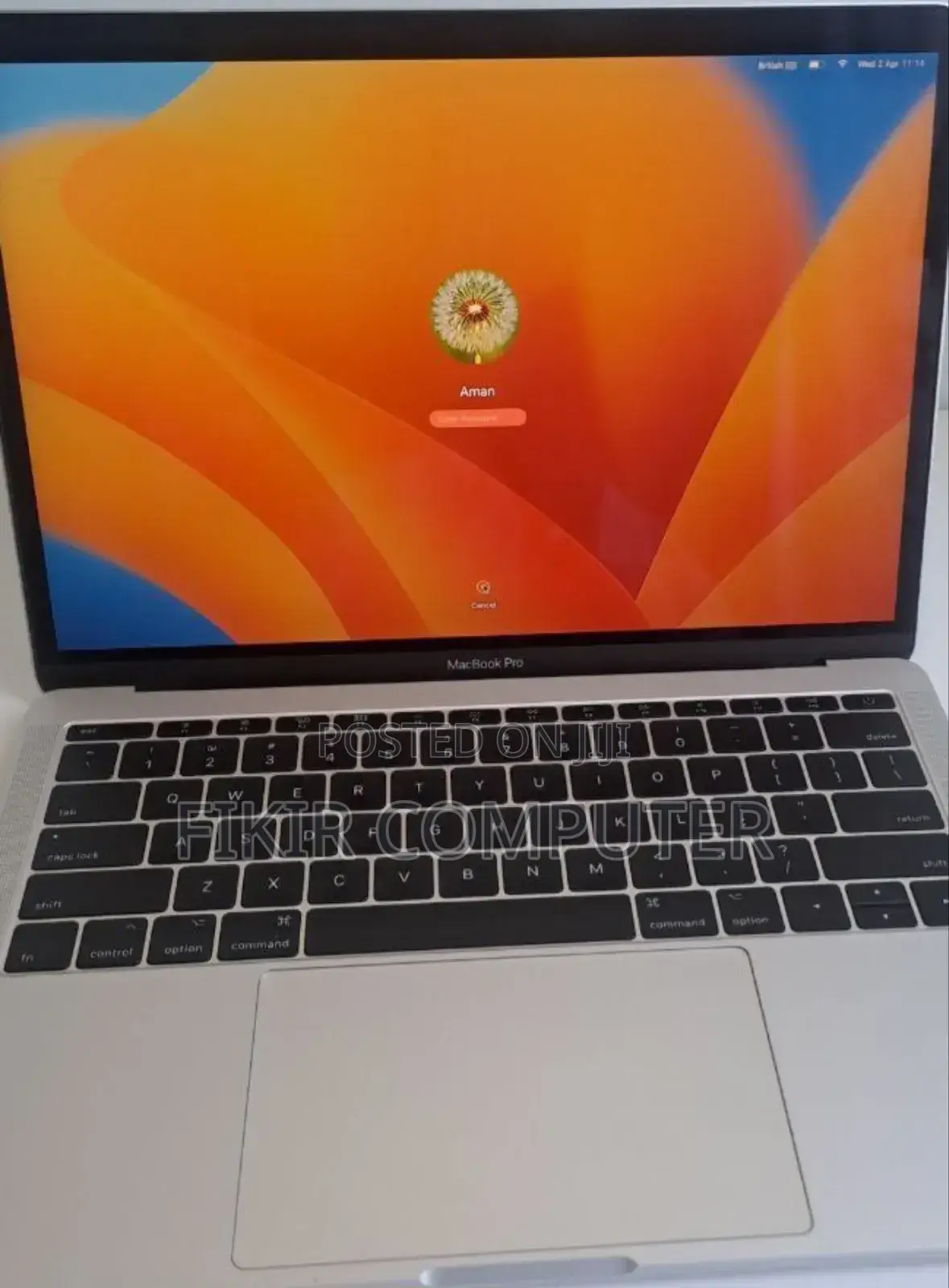 New Laptop Apple MacBook Pro 2017 8GB Intel Core I5 SSD 128GB