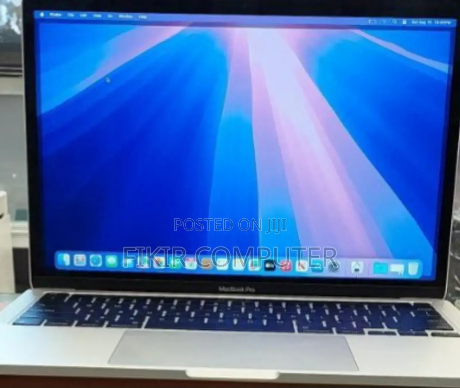 New Laptop Apple MacBook Pro 2020 16GB Apple M1 Pro SSD 512GB