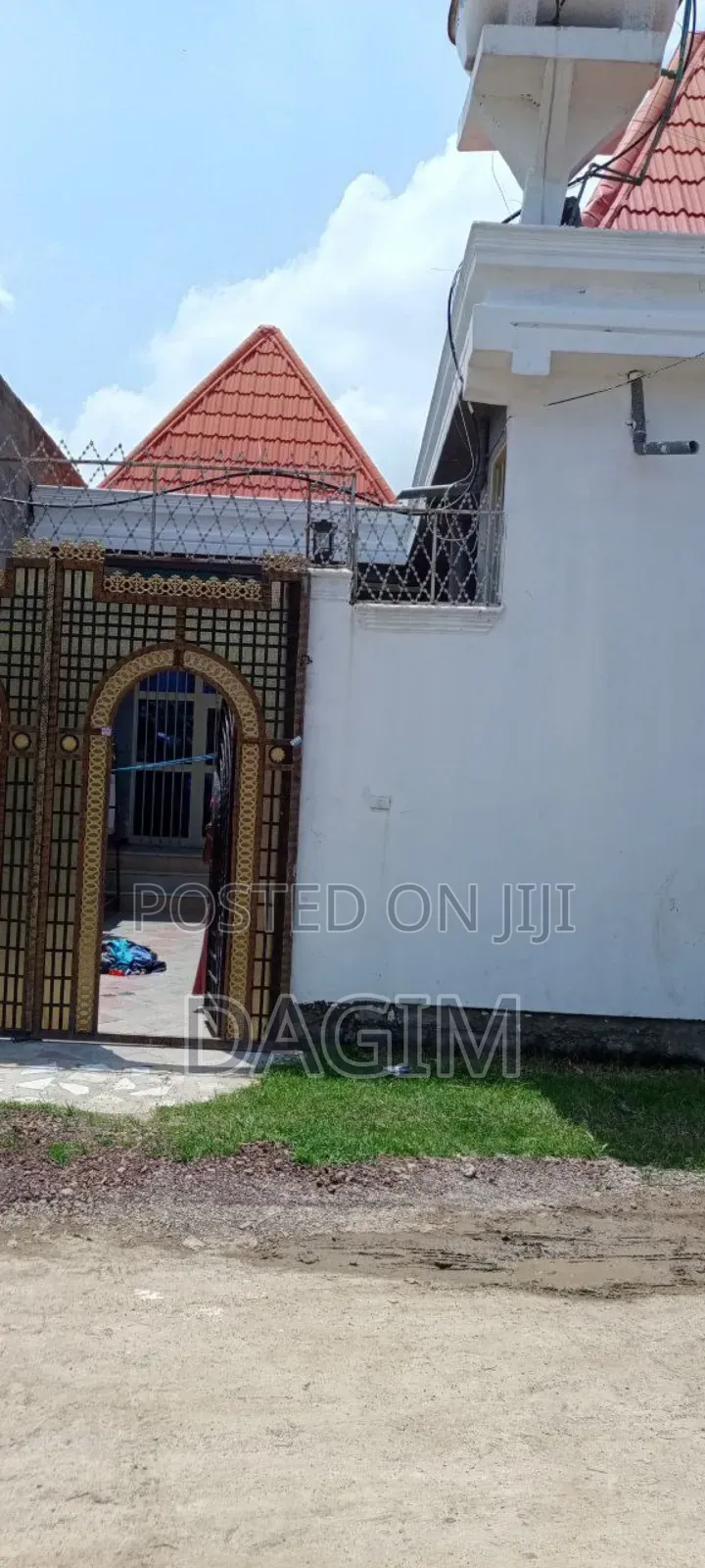 4bdrm House in Dukem City, Akaky Kaliti for sale