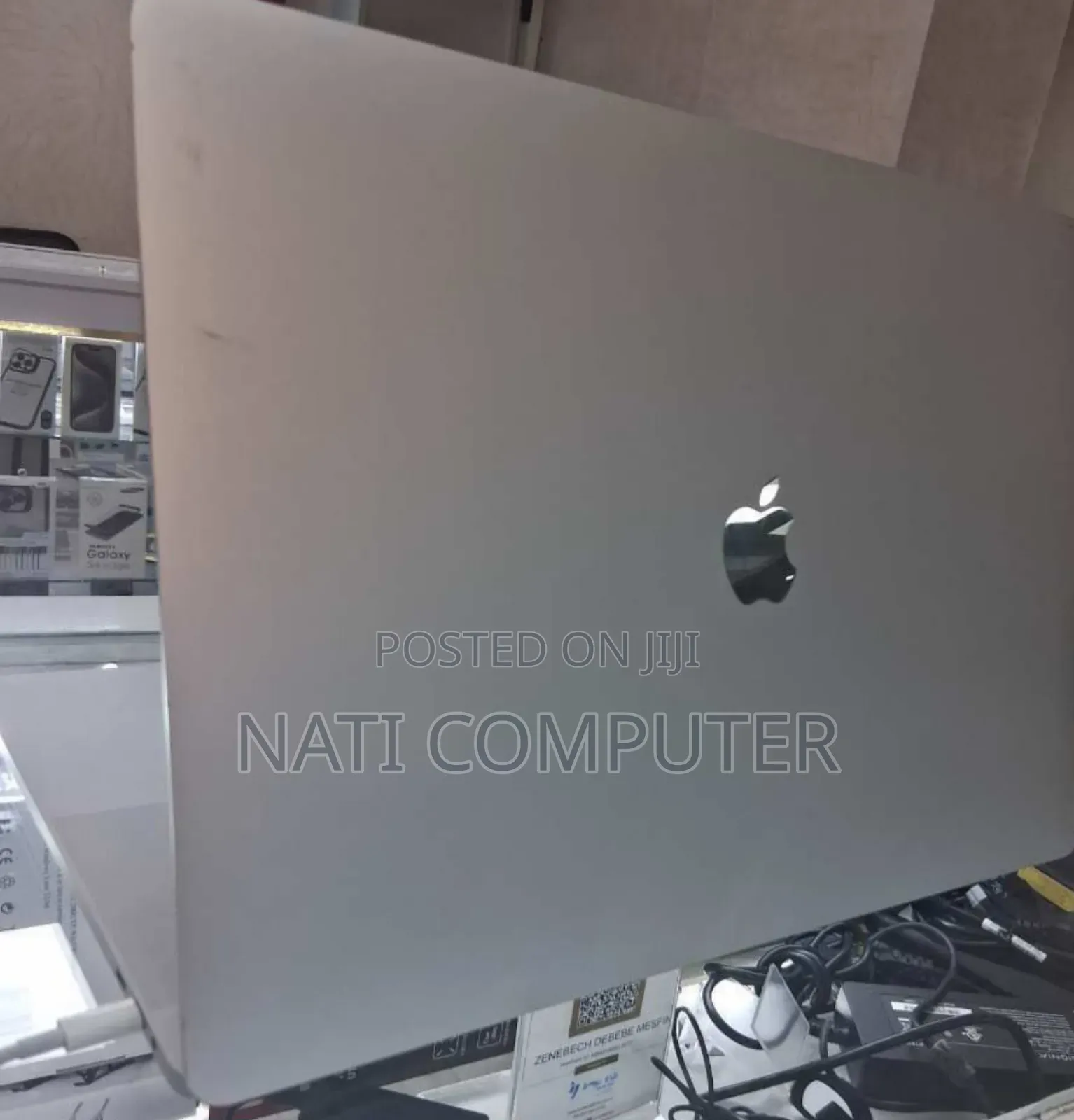 New Laptop Apple MacBook Pro 2019 16GB AMD Ryzen 5 SSD 512GB