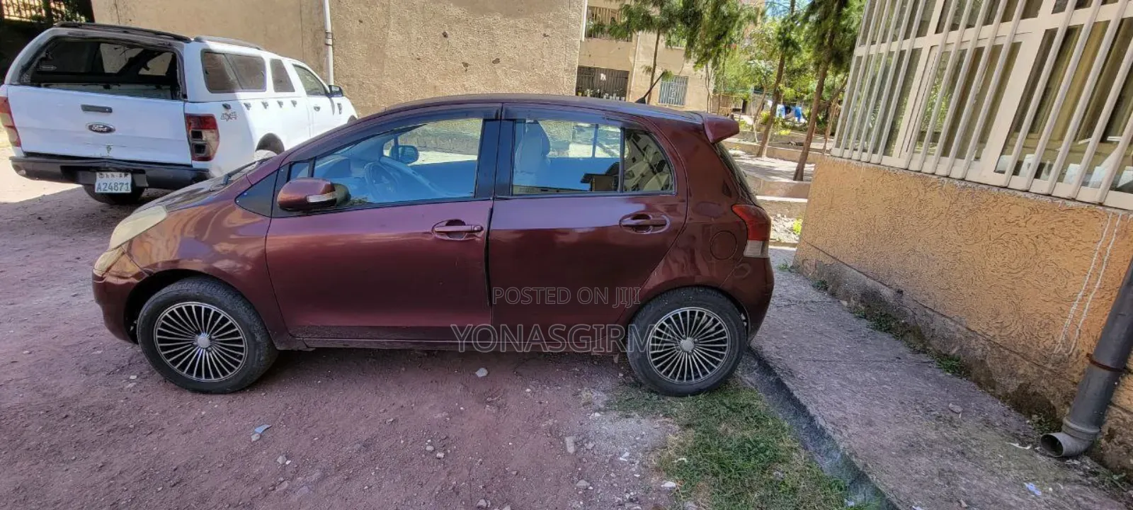 Toyota Yaris 2010 Red