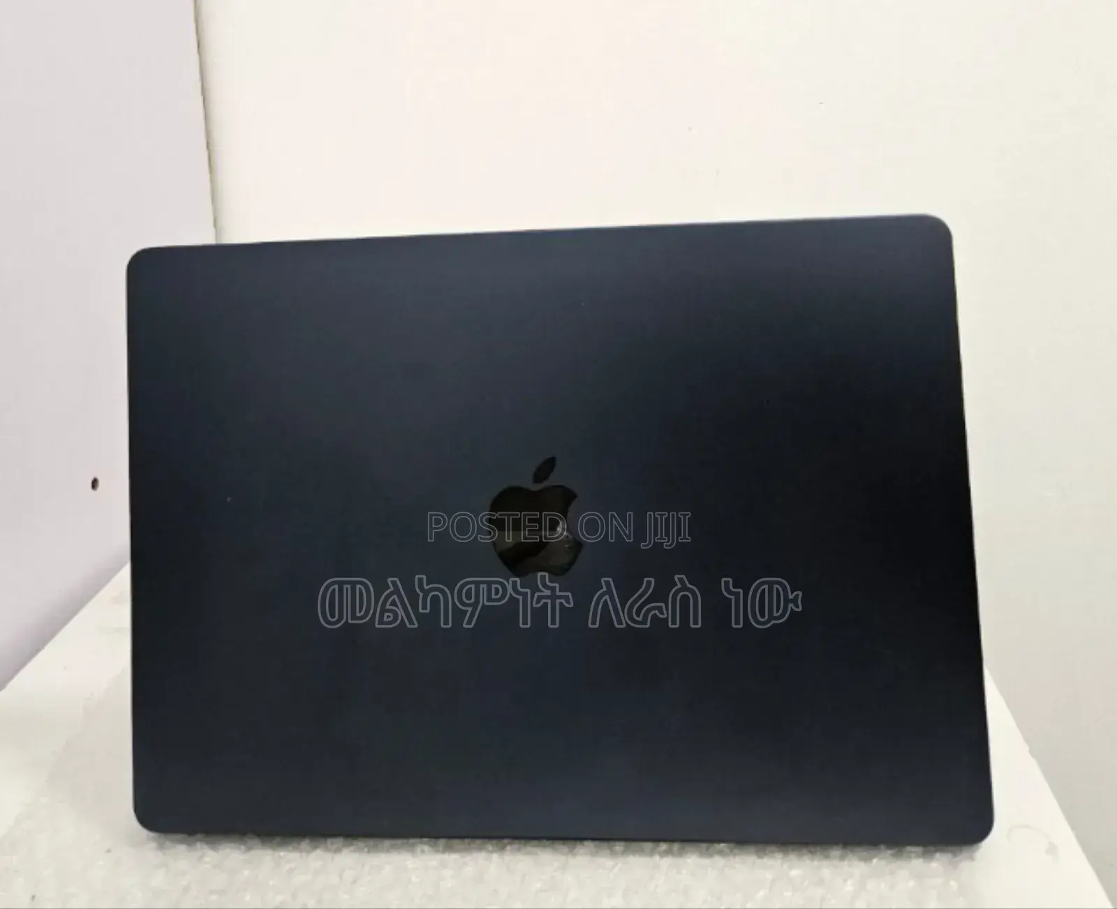 New Laptop Apple MacBook Air 2023 M2 8GB Apple M2 SSD 512GB