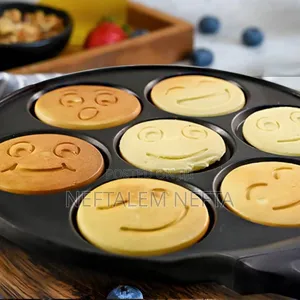 Smiley Face Non Stick Pancake Pan