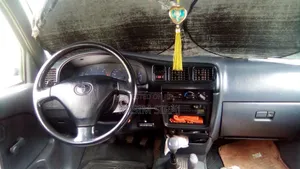 Toyota Hilux 2700i Raider 2004 White