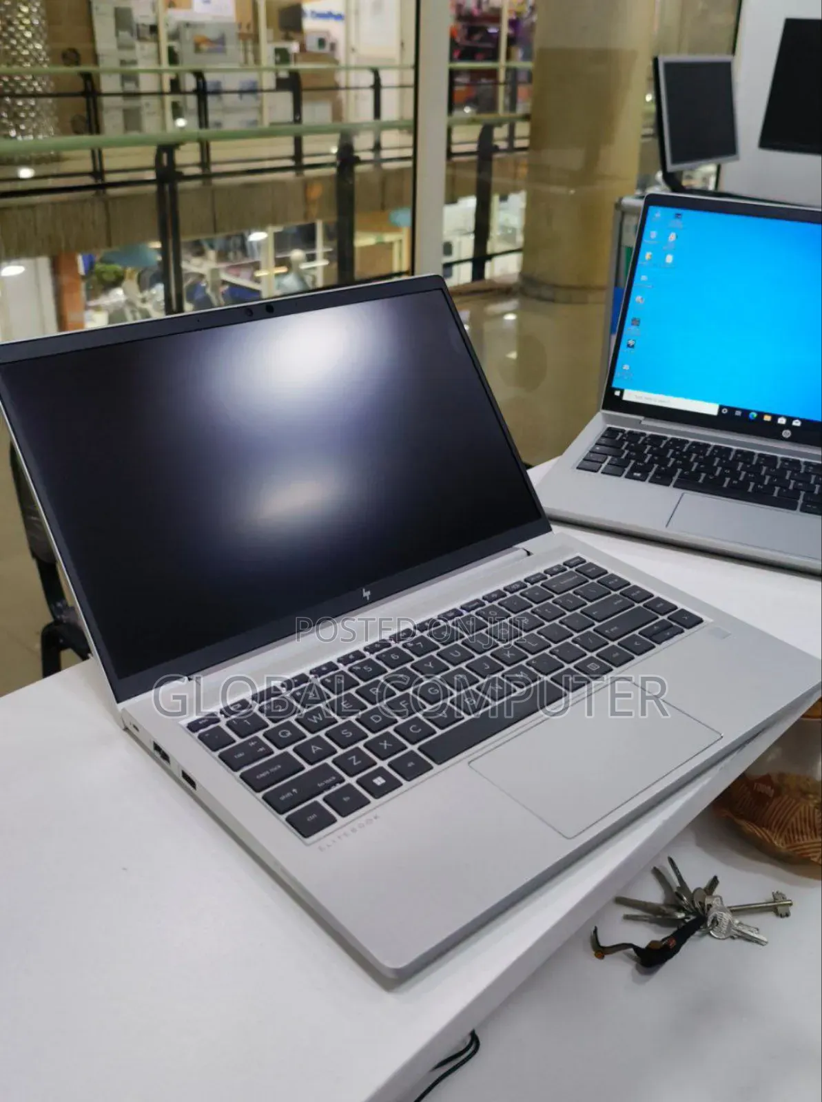 New Laptop HP EliteBook 830 G8 16GB Intel Core I5 SSD 512GB