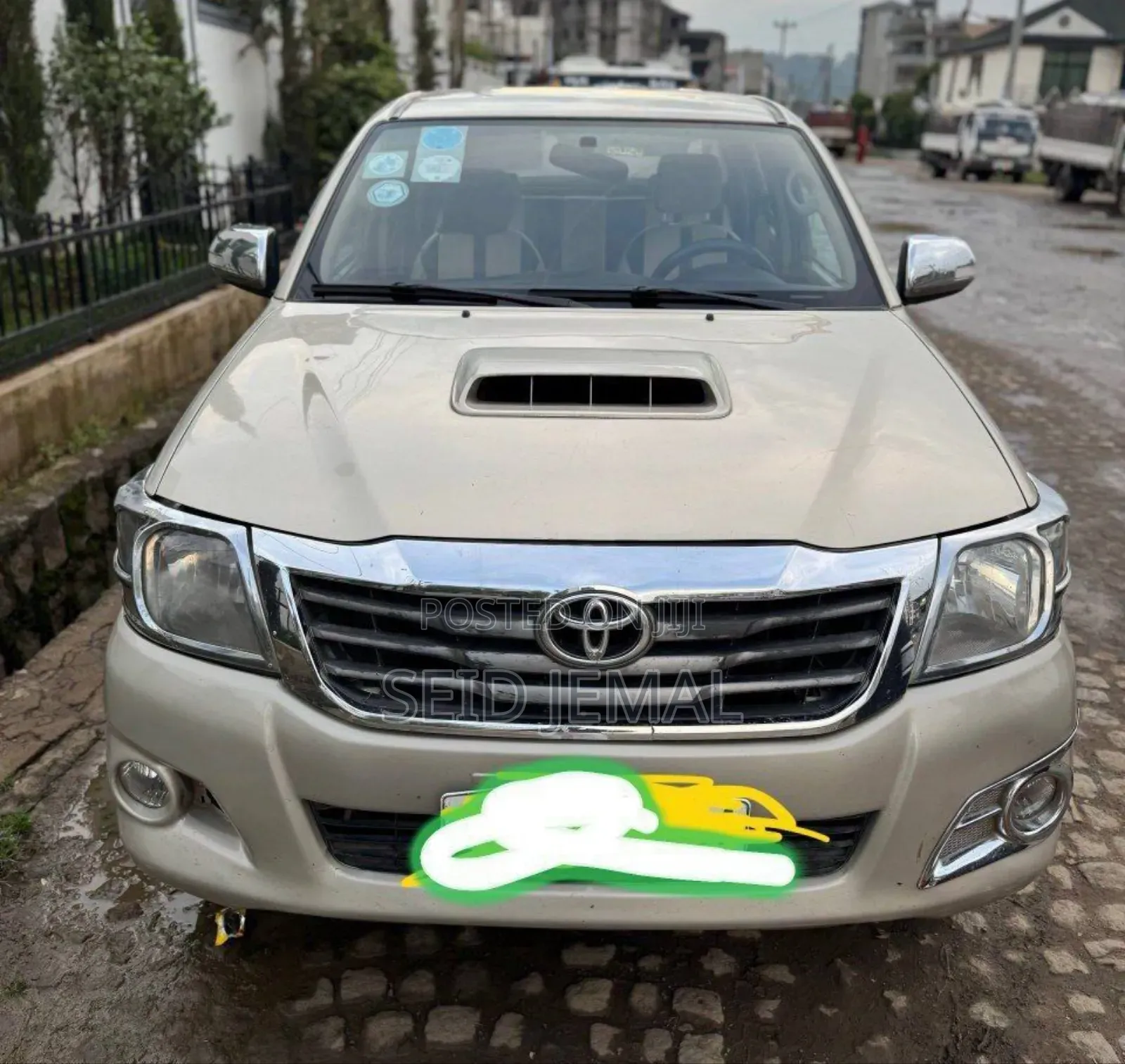 Toyota Hilux 2015 Silver