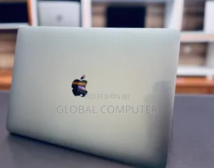 New Laptop Apple MacBook Pro 2017 8GB Intel Core I7 SSD 512GB