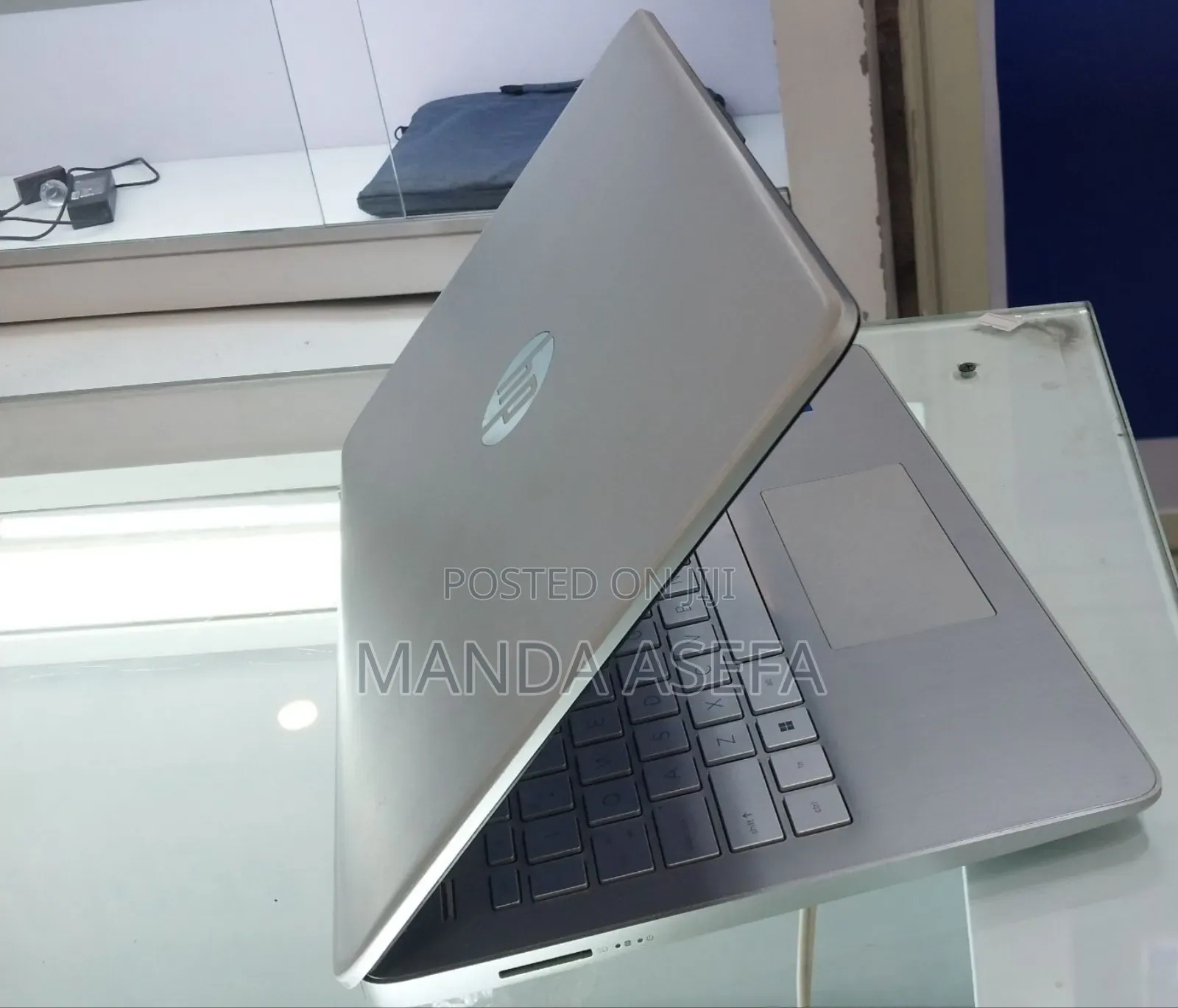 New Laptop HP Stream Notebook 8GB Intel Core I7 SSD 1T
