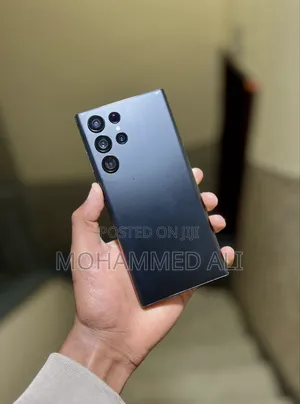 Photo - Samsung Galaxy S22 Ultra 256 GB Black