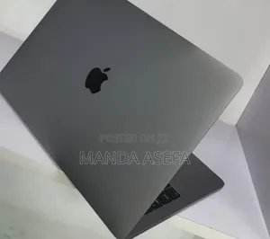 New Laptop Apple MacBook Pro 2017 8GB Intel Core I5 SSD 128GB