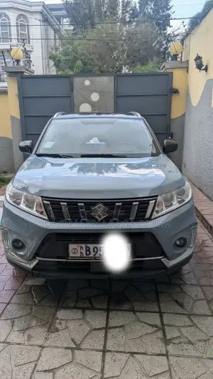 Photo - Suzuki Vitara 2021 Blue