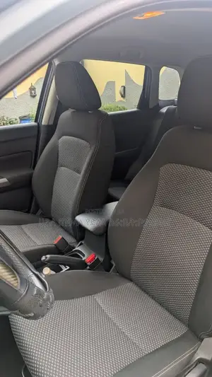 Suzuki Vitara 2021 Blue