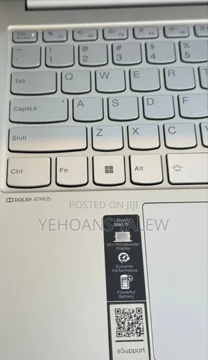 New Laptop Lenovo Yoga 7i 16GB Intel Core i7 SSD 512GB