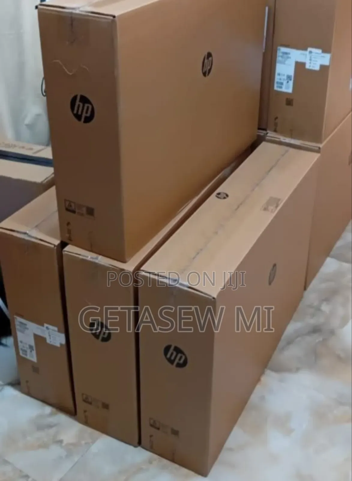 New HP 200 G4 22 All-in-One 8GB Intel Core I7 SSD 512GB