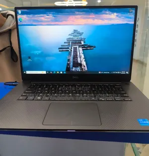 New Laptop Dell XPS 15 16GB Intel Core I7 SSD 512GB