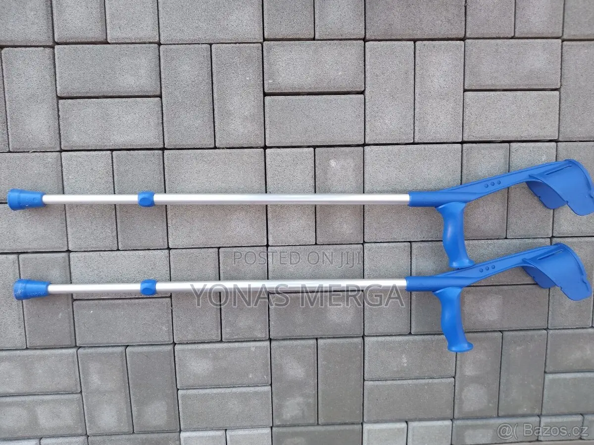 Crutches Walkers耽፶medical Stabilising Crutches~台can Bear 150kg三“Elbow