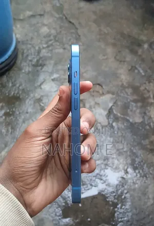 New Apple iPhone 13 128 GB Blue