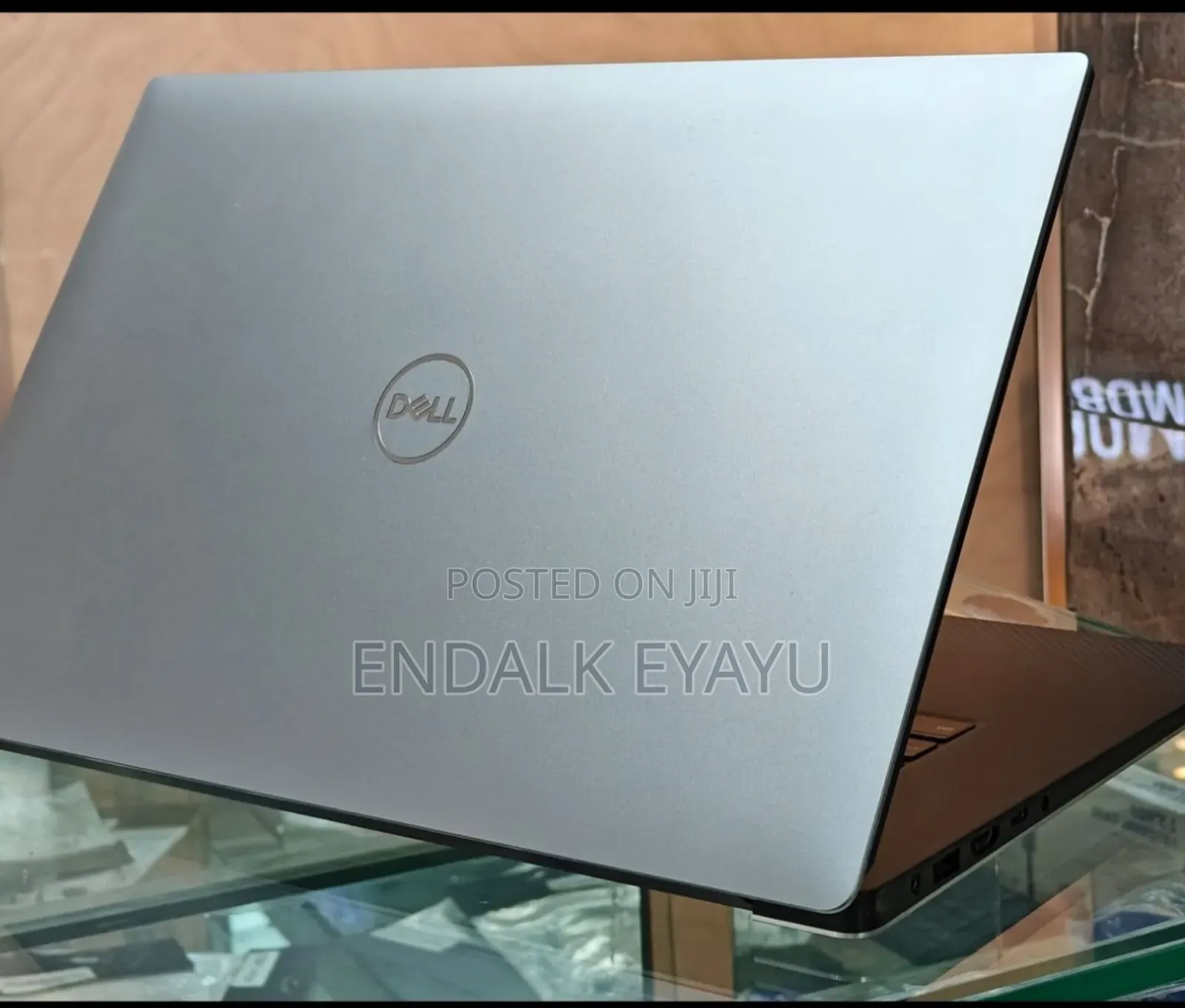 New Laptop Dell Precision 5540 16GB Intel Core I7 SSD 512GB