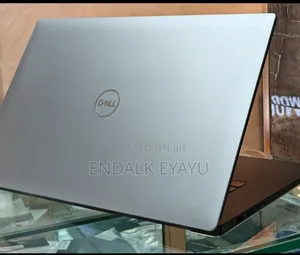 New Laptop Dell Precision 5540 16GB Intel Core I7 SSD 512GB