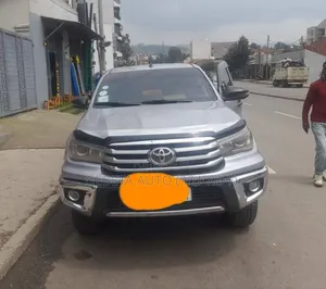 Toyota Hilux 2017 Silver