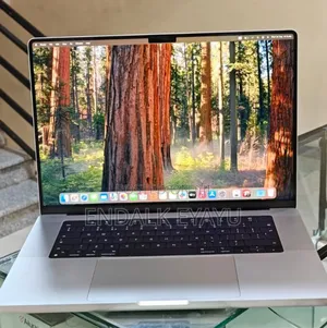 New Laptop Apple MacBook Pro M1 16GB Apple M1 Pro SSD 1T