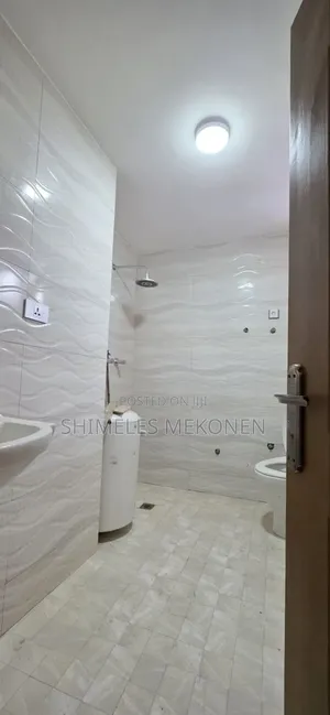 Furnished 3bdrm Condo in 40/60 ኮንዶሚኒየም, Bole for sale