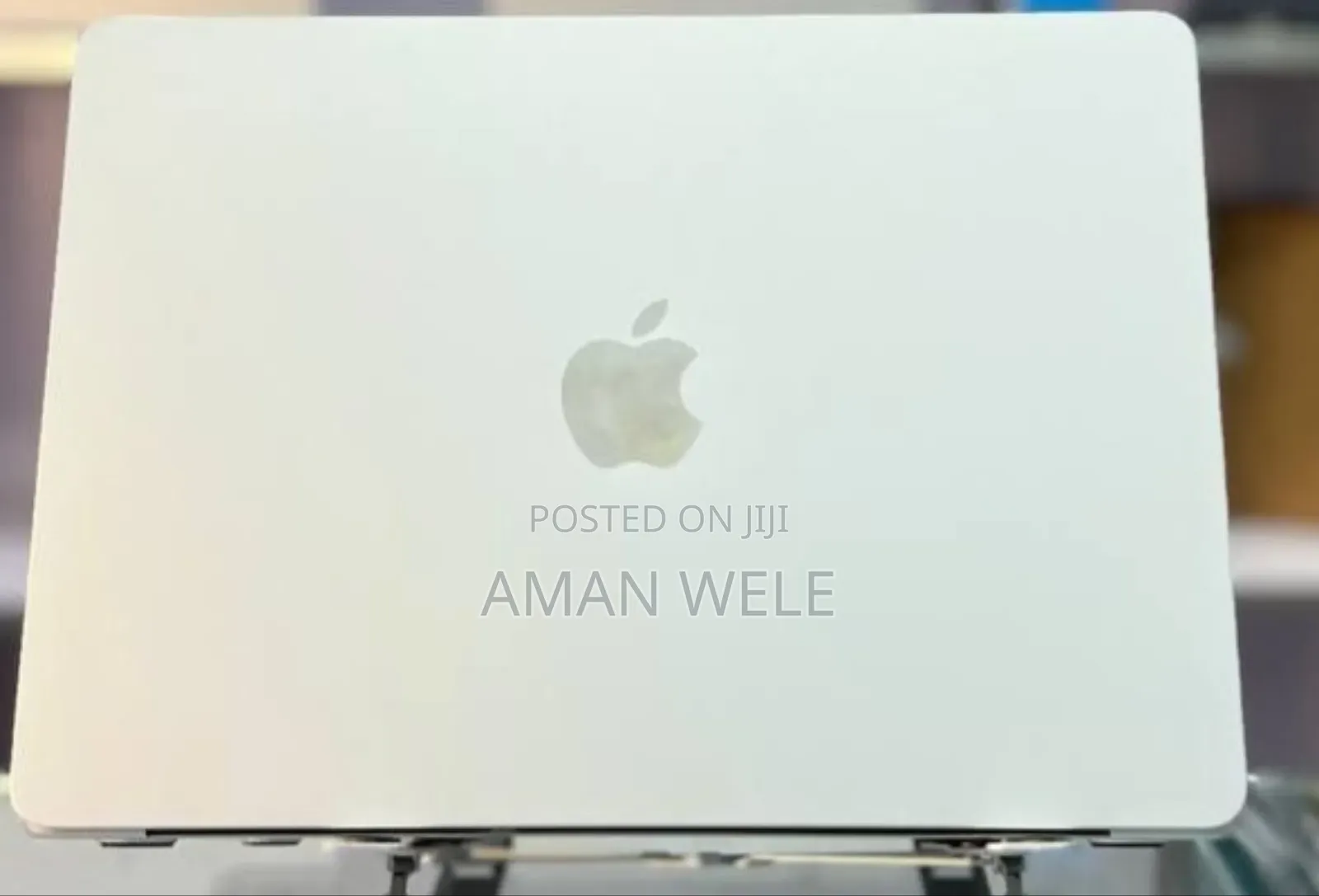 New Laptop Apple MacBook Air 2025 M4 13-Inch 16GB Intel SSD 256GB