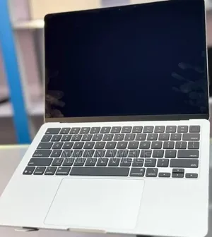 New Laptop Apple MacBook Air 2025 M4 13-Inch 16GB Intel SSD 256GB