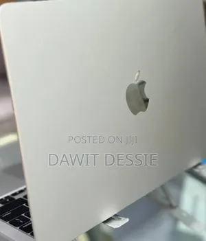 New Apple MacBook Air 2025 M4 13-Inch 16GB Intel Core M SSD 256GB