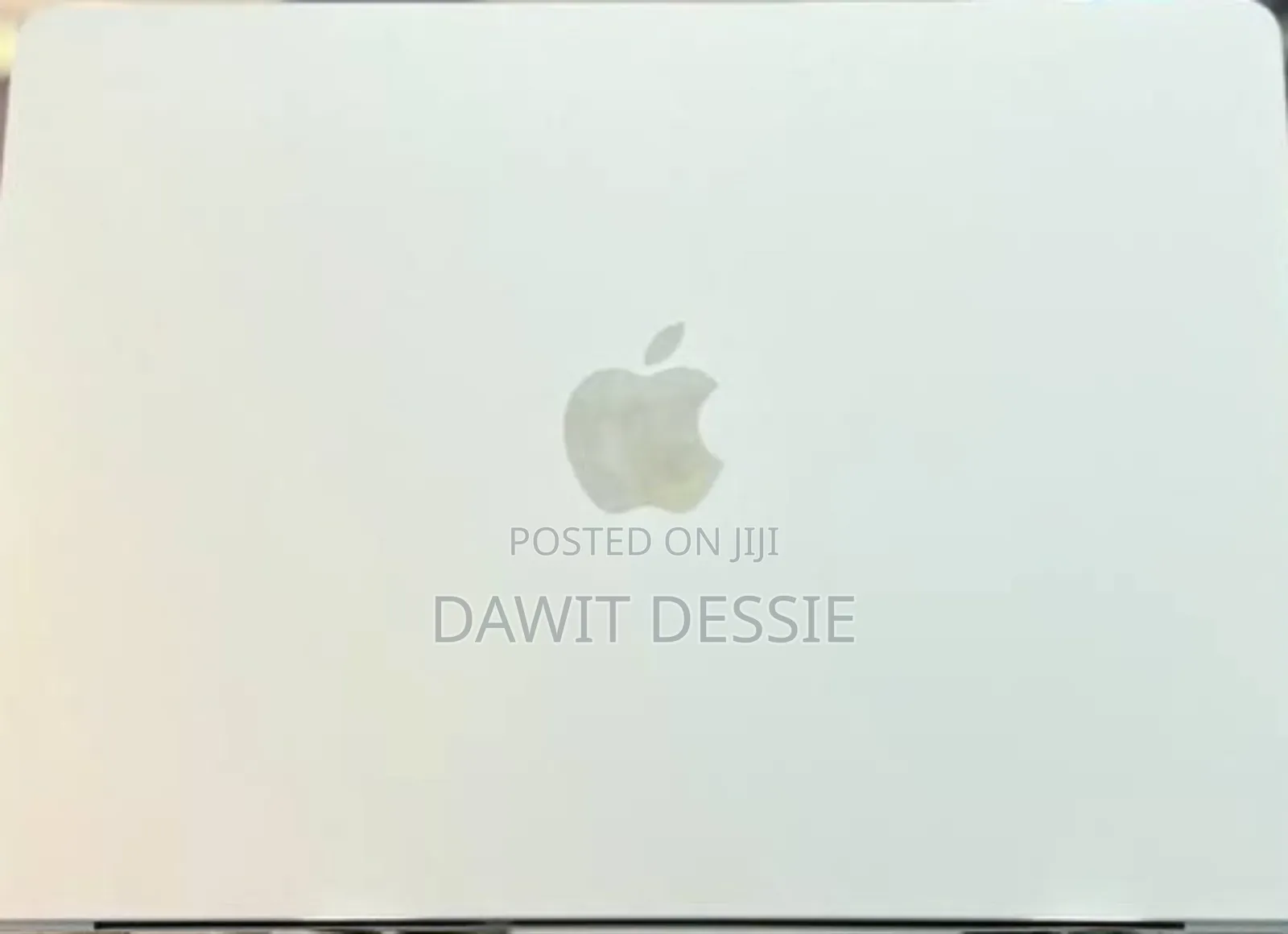 New Apple MacBook Air 2025 M4 13-Inch 16GB Intel Core M SSD 256GB