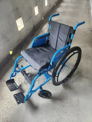 Norm Wheelchair者的heavy Duty Very Strong Clinical Wheelchair Hodpital