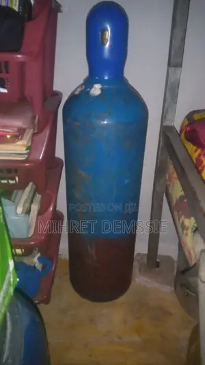 Oxygen Cylinder