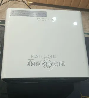 Sony VPL-Ex 100 Projector