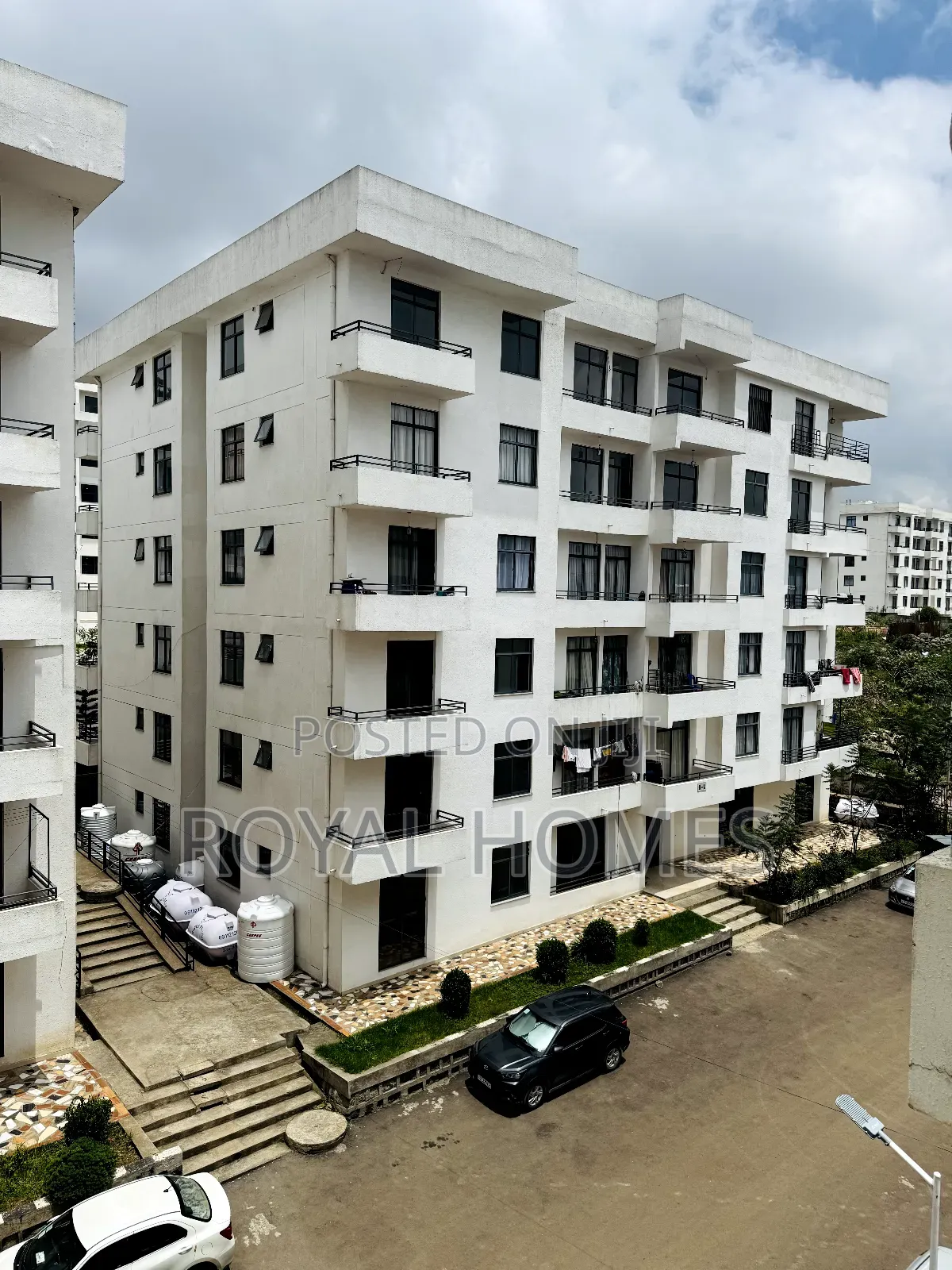 Furnished 3bdrm Apartment in Noah Real Estate, Bole for sale