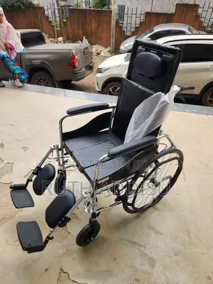 Wheelchair With Popo Medical Safe and Soft Wheelchair麻煩wheelchair New