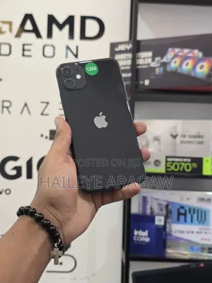 New Apple iPhone 11 128 GB Black