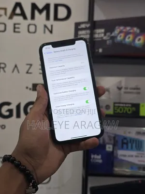 New Apple iPhone 11 128 GB Black