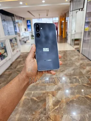 Photo - New Samsung Galaxy F16 128 GB Black