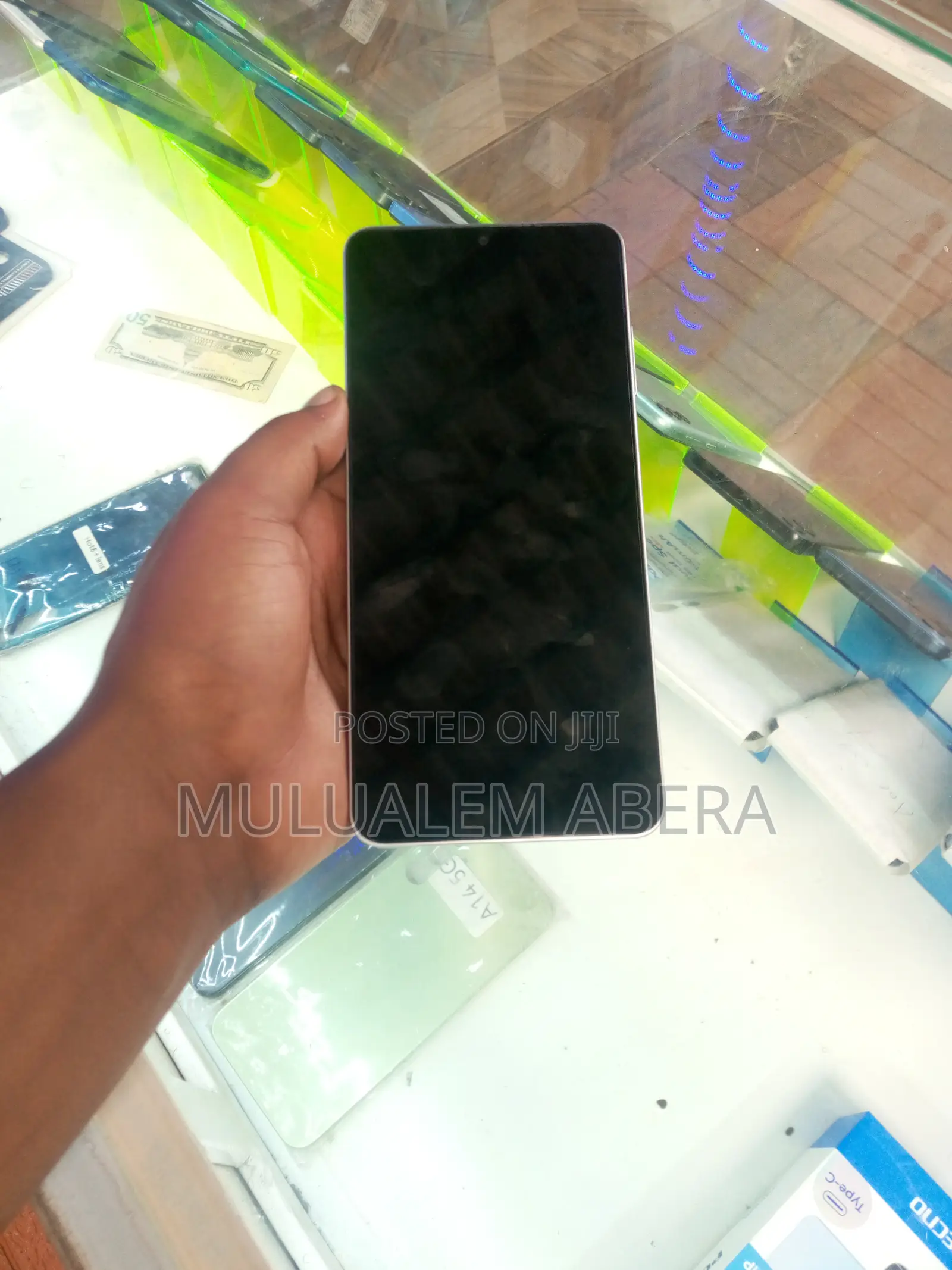 New Samsung Galaxy A06 64 GB Bronze