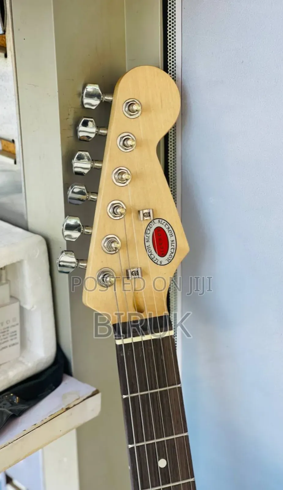 For Sales New Siltron Lead Guitar