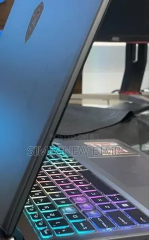 New Laptop MSI Vector 16 HX AI A2XWIG 16GB Intel Core Ultra 7 SSD 1T