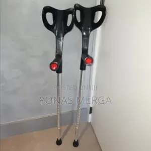 Photo - Elbow Crutches転፵rehabilitation, Cuff Clutch Cane~罣crutches