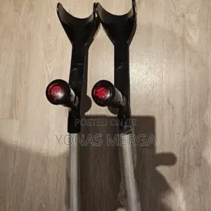 Balance; The Elbow Crutches阻፹maximum Load Capacity: 150kg/270(Lb)