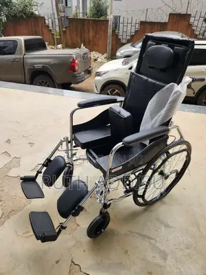 Photo - Wheelchair廟宇sleeping Wheelchair替人wheelchair𣋡了wheelchair With Popo All