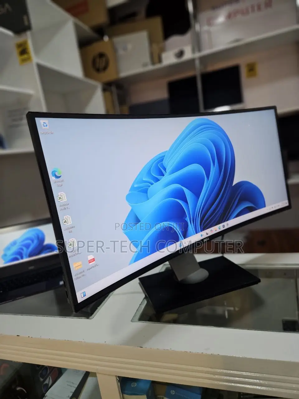 Dell 34 Inch Curved Four() Resolution Ultra Hd Frameless Monitor