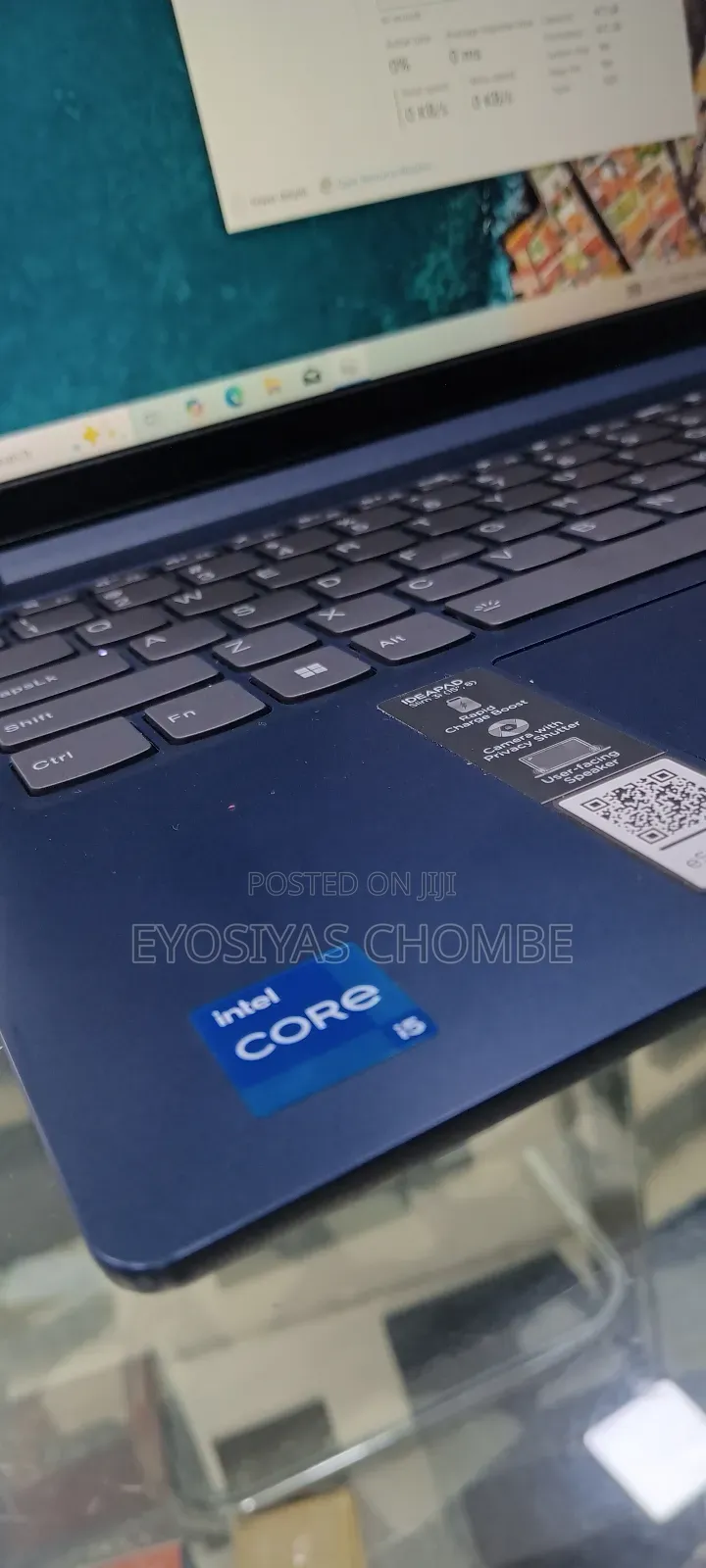 New Laptop Lenovo Ideapad 3 8GB Intel Core i5 SSD 512GB