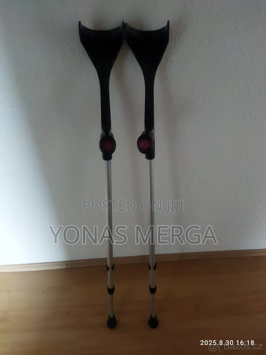 Medical (36.6"-45.7")占三elbow Crutches for Elderly Fractures Disabled