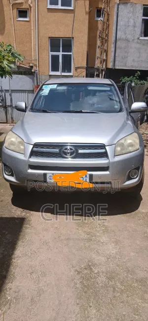 Photo - Toyota RAV4 2009 Silver