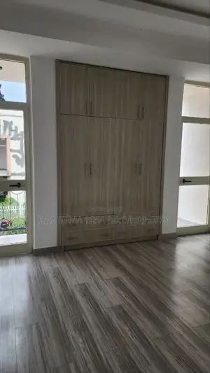 Furnished 5bdrm House in Ccd Real State, Oromia-Finfinne for sale