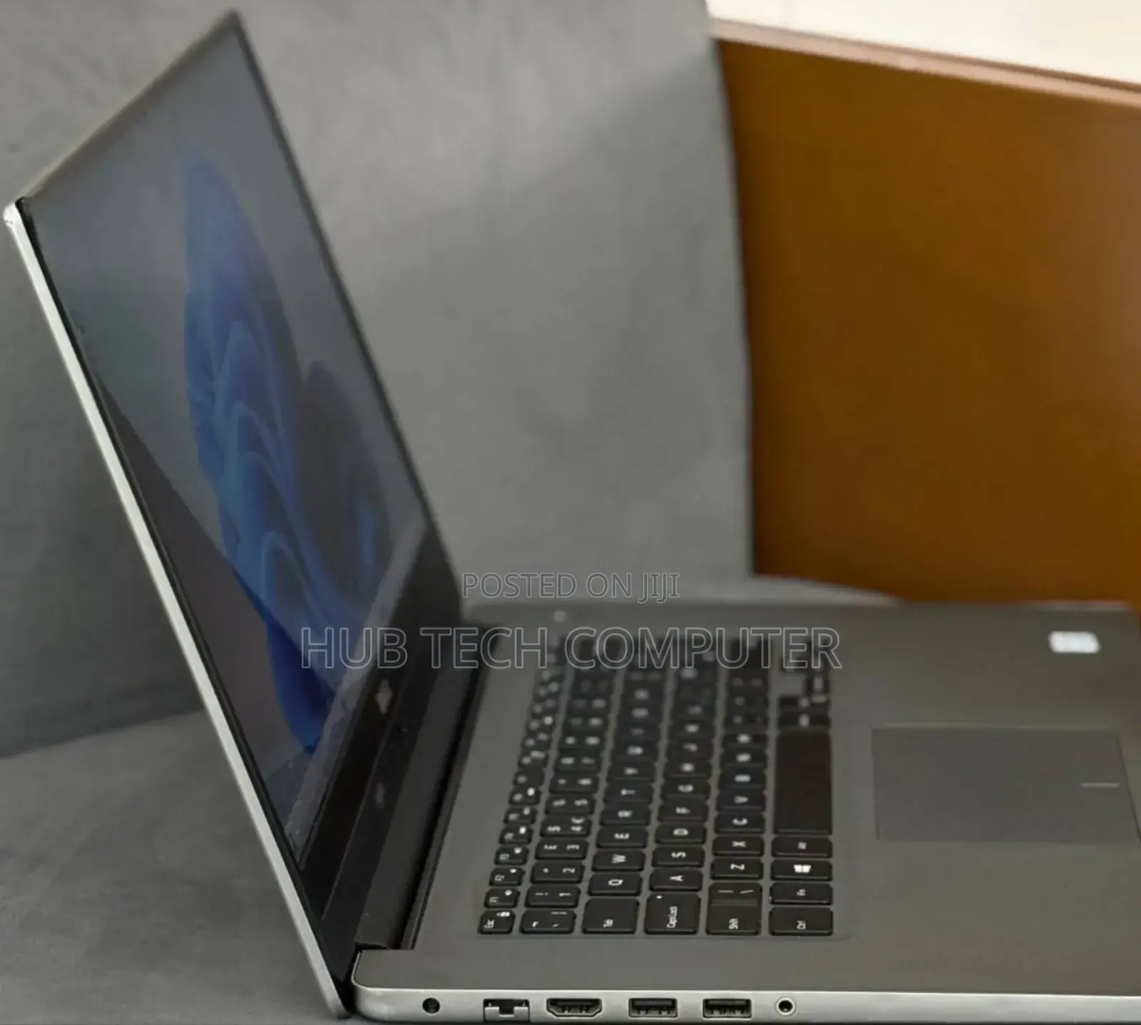 New Laptop Dell Inspiron 11 3168 16GB Intel Core I7 SSD 512GB